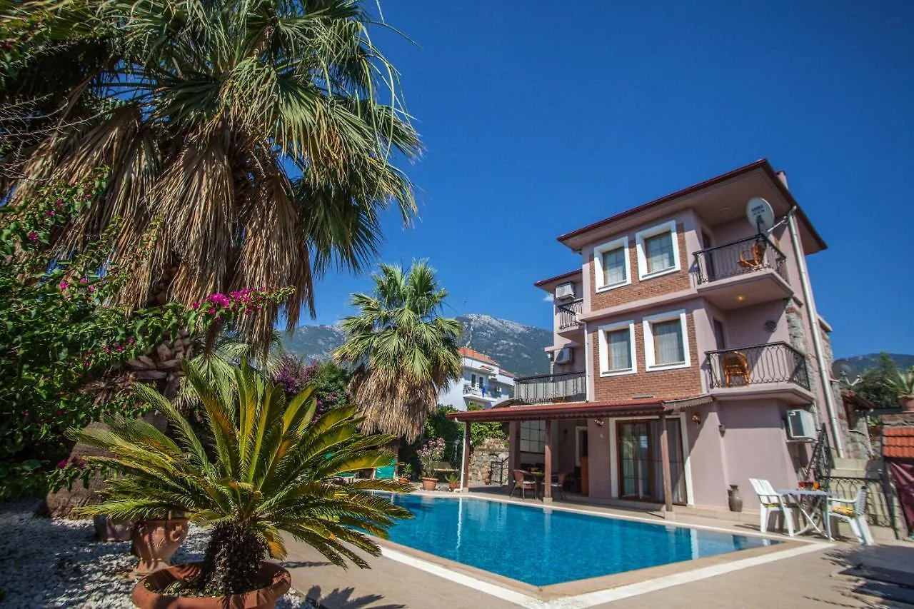 Villa Ersak Oludenizフェティエ  フェティエ